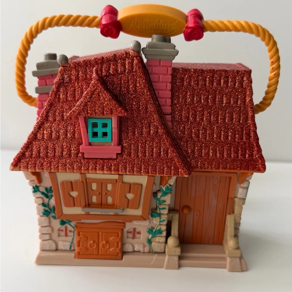 DISNEY Beauty and the Beast Littles Animators' Collection Belle Micro Playset